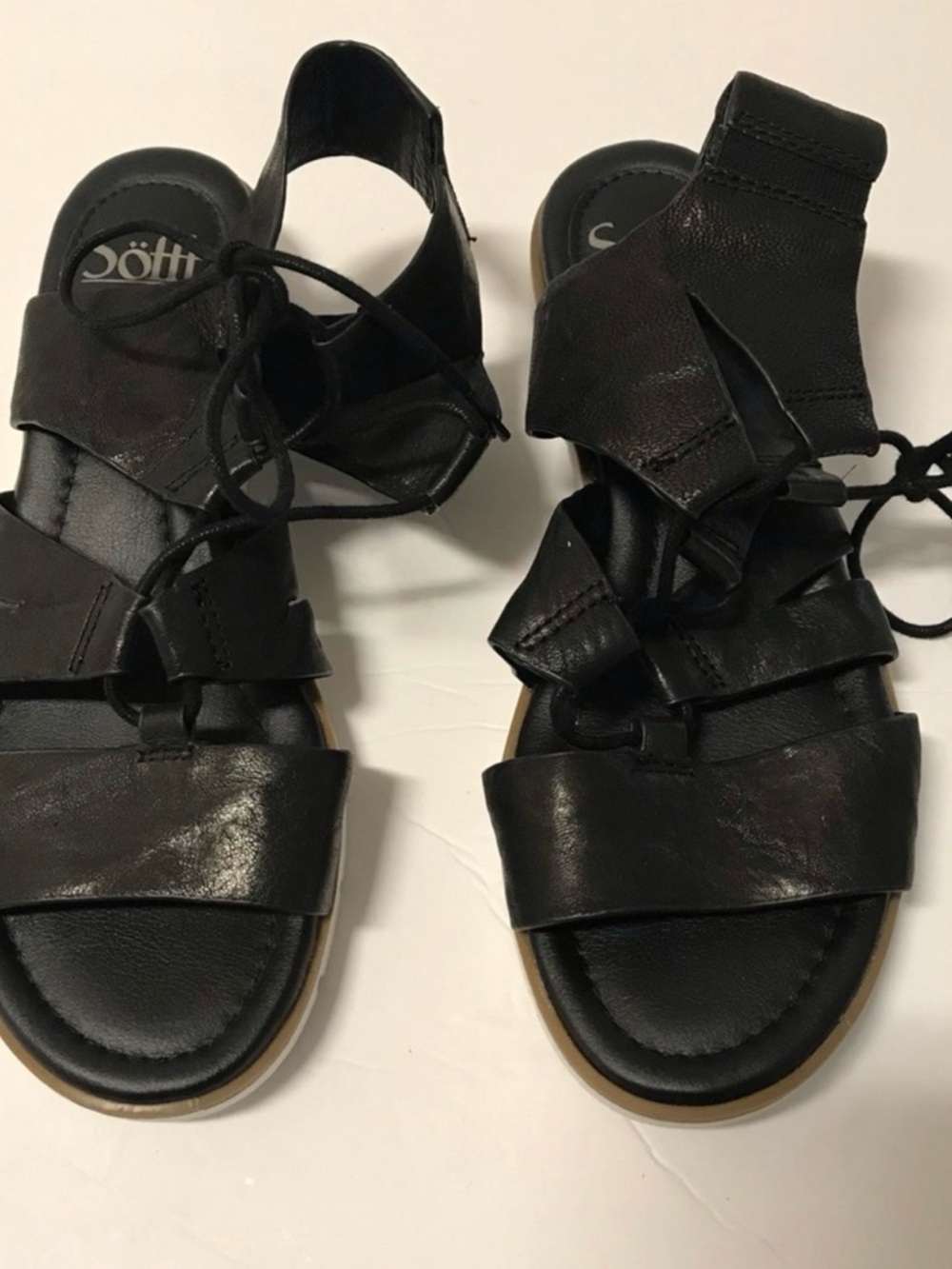 Sofft Malaga Black Leather Gladiator Sandals